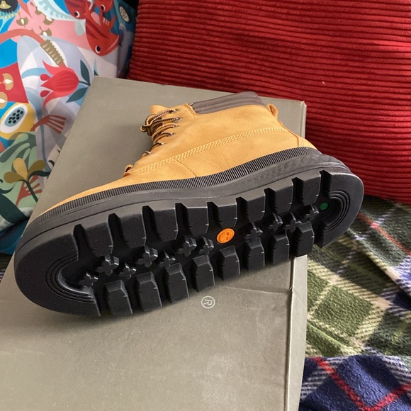 Timberland Ray City Women’s Waterproof Boot - Picture 4 of 5